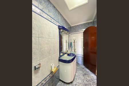 Casa à venda com 436m², 4 quartos e 1 vaga Casa à venda com 436m², 4 quartos e 1 vagaBanheiro Suite