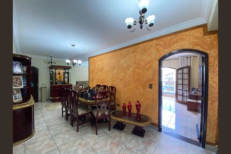 Casa à venda com 436m², 4 quartos e 1 vaga Casa à venda com 436m², 4 quartos e 1 vagaSala