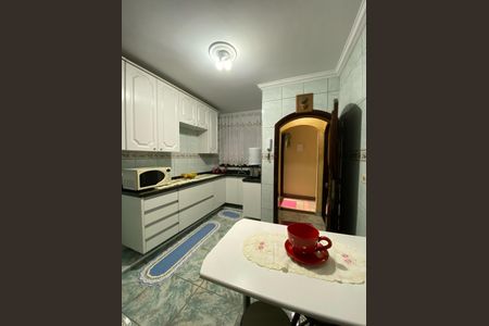 Casa à venda com 436m², 4 quartos e 1 vaga Casa à venda com 436m², 4 quartos e 1 vagaCozinha