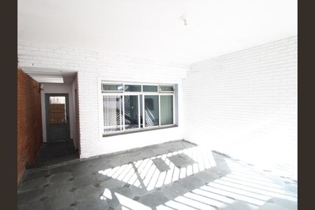 Casa à venda com 145m², 3 quartos e 2 vagasGaragem