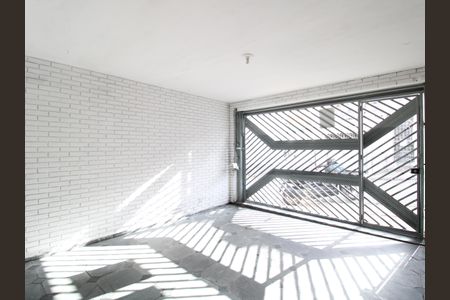 Casa à venda com 145m², 3 quartos e 2 vagasGaragem