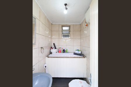 Casa à venda com 145m², 3 quartos e 2 vagasBanheiro de serviço