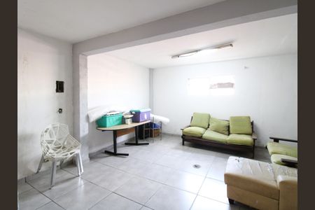 Casa à venda com 145m², 3 quartos e 2 vagasSalão