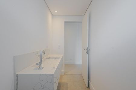 Casa à venda com 359m², 4 quartos e 2 vagasLavabo