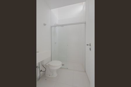 Casa à venda com 359m², 4 quartos e 2 vagasÁrea de Serviço - Banheiro 2