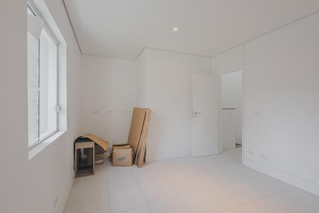 Casa à venda com 359m², 4 quartos e 2 vagasÁrea de Serviço - Quarto