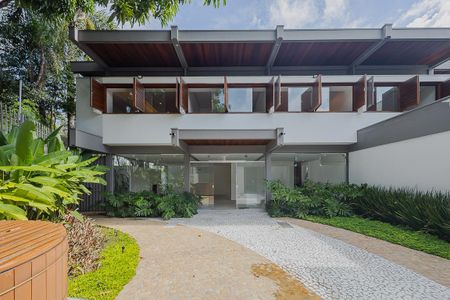 Casa à venda com 359m², 4 quartos e 2 vagasQuintal