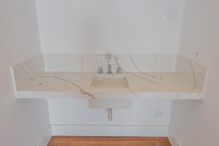 Casa à venda com 359m², 4 quartos e 2 vagasBanheiro da Suíte 1