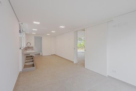 Casa à venda com 359m², 4 quartos e 2 vagasCozinha