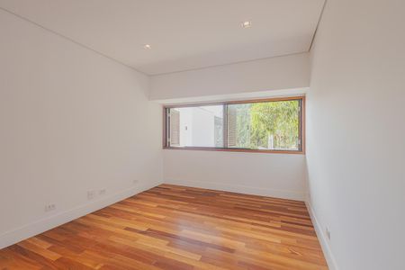 Casa à venda com 359m², 4 quartos e 2 vagasQuarto