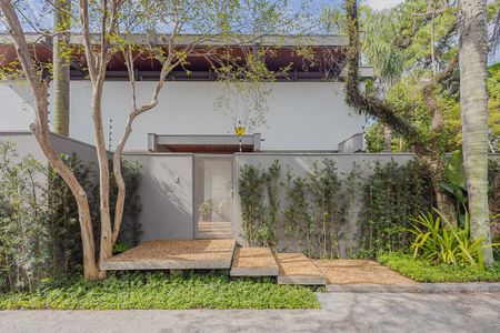 Casa à venda com 359m², 4 quartos e 2 vagasFachada