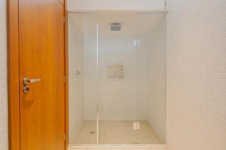 Casa à venda com 359m², 4 quartos e 2 vagasBanheiro da Suíte 1