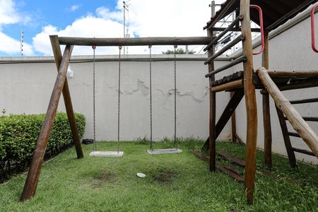 Casa de condomínio para alugar com 120m², 2 quartos e 1 vagaÁrea Comum - Playground