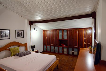 Casa à venda com 600m², 5 quartos e 6 vagas Casa à venda com 600m², 5 quartos e 6 vagasquarto 5 suite