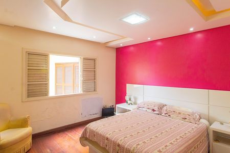 Casa à venda com 300m², 3 quartos e 5 vagas Casa à venda com 300m², 3 quartos e 5 vagasQuarto 1