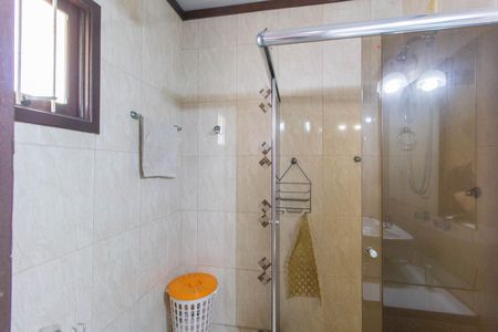 Casa à venda com 300m², 3 quartos e 5 vagas Casa à venda com 300m², 3 quartos e 5 vagasBanheiro 2