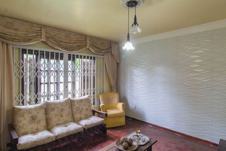 Casa à venda com 300m², 3 quartos e 5 vagas Casa à venda com 300m², 3 quartos e 5 vagasSala