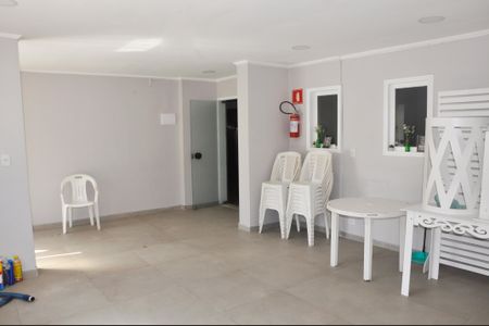 Apartamento à venda com 75m², 2 quartos e 1 vagaÁrea comum