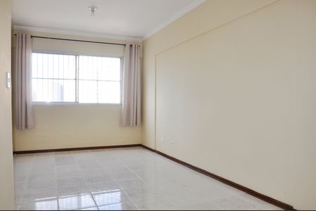 Apartamento à venda com 75m², 2 quartos e 1 vagaSala