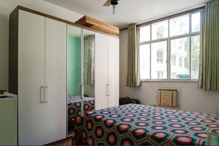 Apartamento à venda com 125m², 3 quartos e 1 vagaQuarto 2