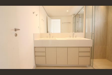 Apartamento à venda com 147m², 3 quartos e 2 vagasBanheiro da Suíte Master