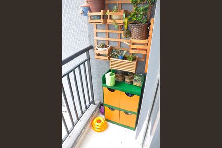 Apartamento à venda com 47m², 2 quartos e 1 vaga Apartamento à venda com 47m², 2 quartos e 1 vagaDetalhe - Varanda da Sala e Sala de Jantar