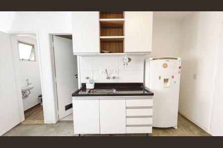 Apartamento à venda com 100m², 3 quartos e 1 vaga Apartamento à venda com 100m², 3 quartos e 1 vagaCozinha e Área de Serviço