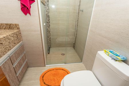 Casa à venda com 112m², 2 quartos e 2 vagas Casa à venda com 112m², 2 quartos e 2 vagasBanheiro