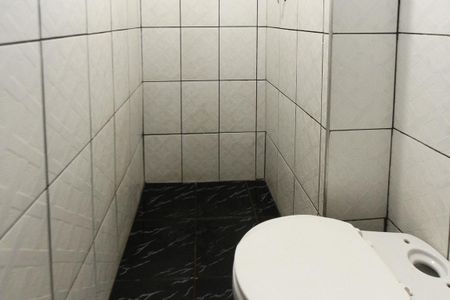 Apartamento à venda com 120m², 2 quartos e sem vaga Apartamento à venda com 120m², 2 quartos e sem vagaBanheiro