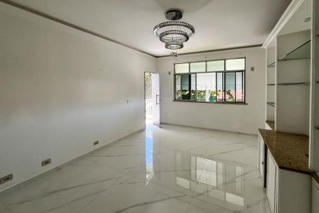 Apartamento à venda com 90m², 2 quartos e 2 vagas Apartamento à venda com 90m², 2 quartos e 2 vagasSala