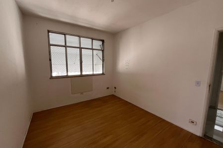 Apartamento à venda com 90m², 2 quartos e 2 vagas Apartamento à venda com 90m², 2 quartos e 2 vagasQuarto 2