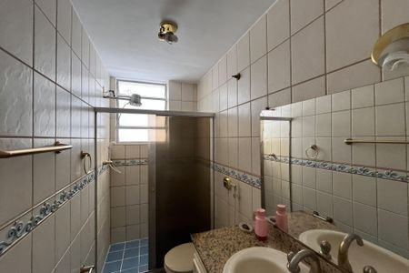 Apartamento à venda com 90m², 2 quartos e 2 vagas Apartamento à venda com 90m², 2 quartos e 2 vagasBanheiro Social