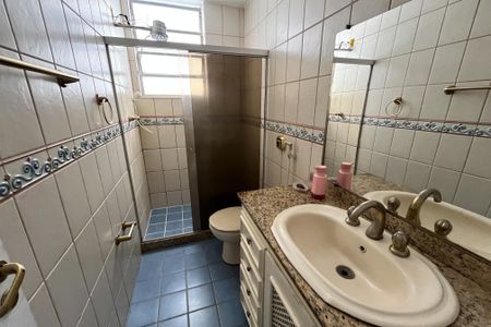 Apartamento à venda com 90m², 2 quartos e 2 vagas Apartamento à venda com 90m², 2 quartos e 2 vagasBanheiro Social
