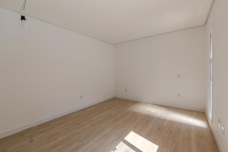 Casa à venda com 203m², 3 quartos e 4 vagasSuíte 2