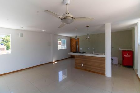 Apartamento à venda com 140m², 2 quartos e sem vagaSala e Cozinha