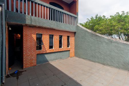 Casa à venda com 125m², 3 quartos e 2 vagas Casa à venda com 125m², 3 quartos e 2 vagasVaranda