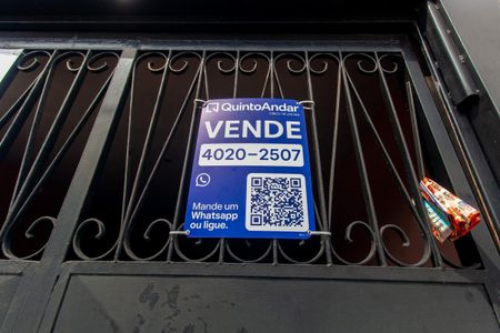 Casa à venda com 125m², 3 quartos e 2 vagas Casa à venda com 125m², 3 quartos e 2 vagasPlaca Instalada