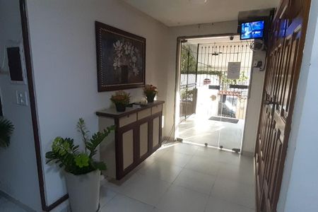 Apartamento à venda com 102m², 2 quartos e 1 vagaHall