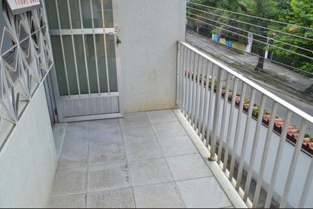 Apartamento à venda com 102m², 2 quartos e 1 vagaVaranda