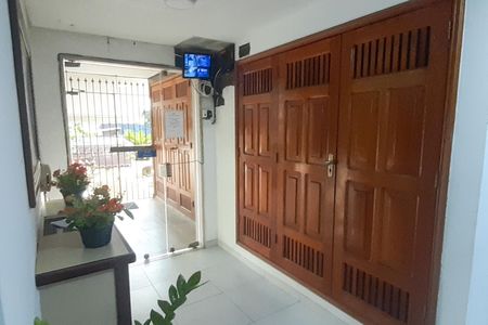 Apartamento à venda com 102m², 2 quartos e 1 vagaHall