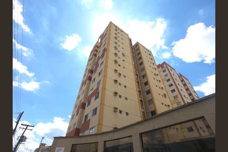 Apartamento para alugar com 64m², 3 quartos e 1 vagaFachada