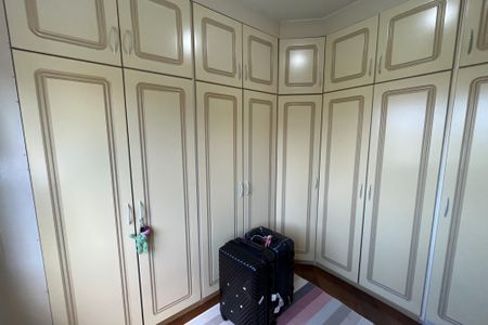 Apartamento à venda com 139m², 3 quartos e 2 vagasQuarto 2