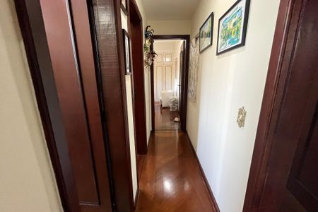 Apartamento à venda com 139m², 3 quartos e 2 vagasCorredor