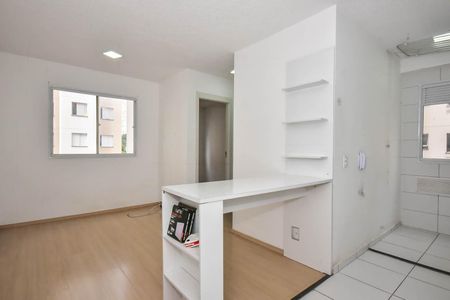 Apartamento à venda com 42m², 2 quartos e sem vaga Apartamento à venda com 42m², 2 quartos e sem vagaSala