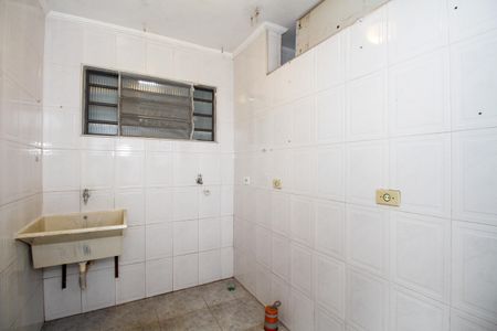 Casa à venda com 120m², 4 quartos e 2 vagasÁrea de Serviço 2