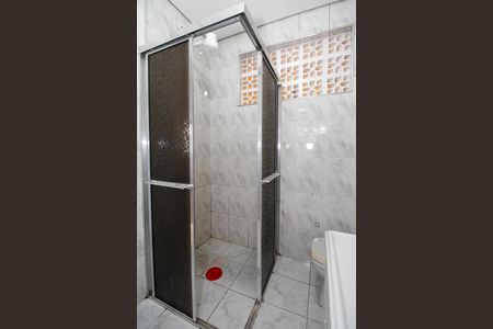 Casa à venda com 120m², 4 quartos e 2 vagasBanheiro da Suíte