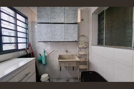 Casa à venda com 120m², 4 quartos e 2 vagasÁrea de Serviço 1