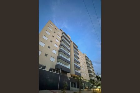 Apartamento à venda com 212m², 4 quartos e 4 vagas Apartamento à venda com 212m², 4 quartos e 4 vagasFachada