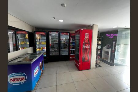 Apartamento à venda com 57m², 3 quartos e 1 vaga Apartamento à venda com 57m², 3 quartos e 1 vagaÁrea comum - Mercadinho