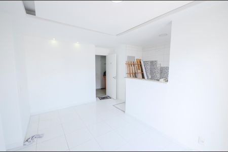 Apartamento à venda com 57m², 3 quartos e 1 vaga Apartamento à venda com 57m², 3 quartos e 1 vagaSala